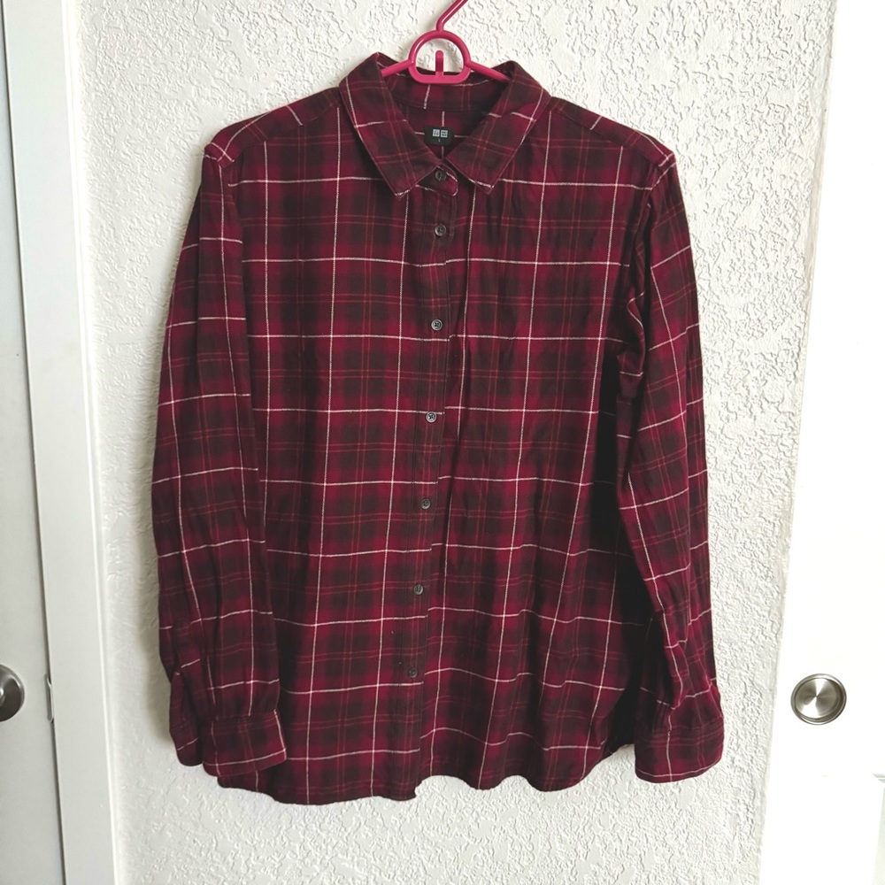 Uniqlo Pink and Red Plaid Button-Down Size Large